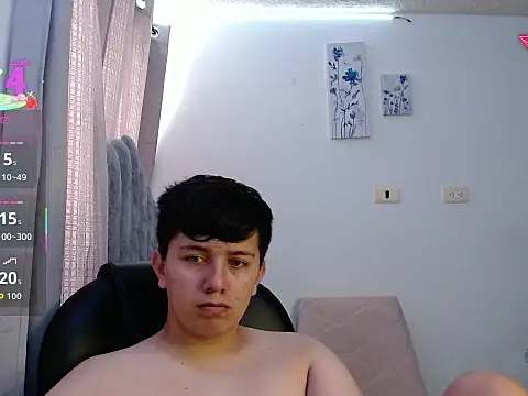 Snapshot of Alan_red chatting on February 24, 2026, 3:35 pm Alan red online show from February 24, 2026, 3:35 pm