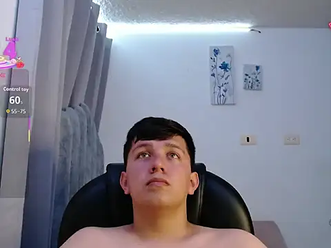 Snapshot of Alan_red chatting on March 25, 2026, 12:44 am Alan red online show from March 25, 2026, 12:44 am