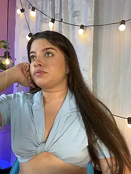 Lia little18 online show from May 21, 2026, 8:06 pm