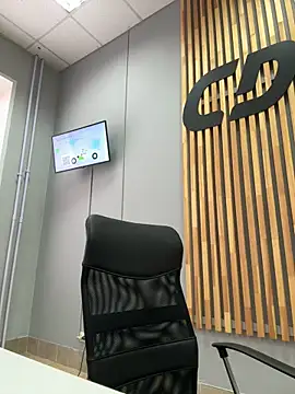 Ohhh pleasure online show from October 13, 2025, 7:10 am