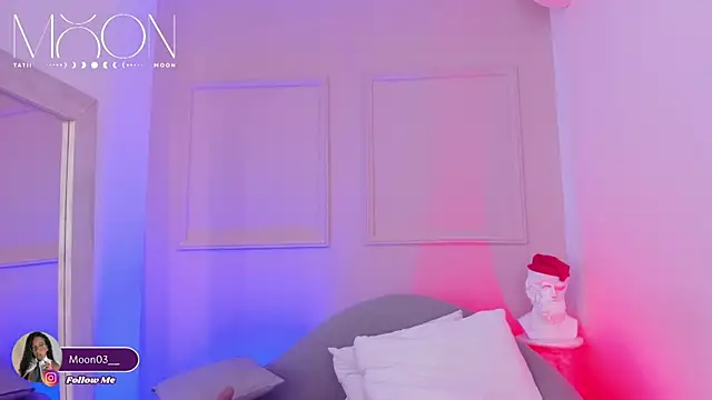 tatii moon online show from December 21, 2025, 5:31 am