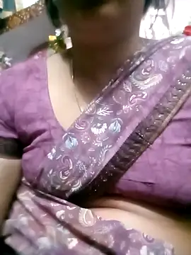 Snapshot of Bina_Bhanot chatting on March 15, 2025, 4:10 pm Bina Bhanot online show from March 15, 2025, 4:10 pm