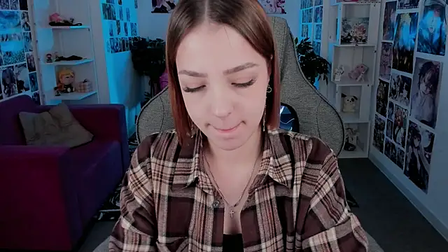 Snapshot of PamBeesly chatting on September 23, 2025, 8:54 am PamBeesly online show from September 23, 2025, 8:54 am
