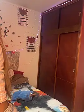 Snapshot of SaraYedid17 chatting on November 10, 2025, 6:07 am SaraYedid17 online show from November 10, 2025, 6:07 am