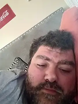 Rcraigue4 online show from November 14, 2025, 3:37 pm