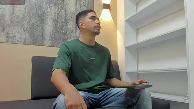 RYAN PATERSON online show from November 3, 2025, 12:53 pm