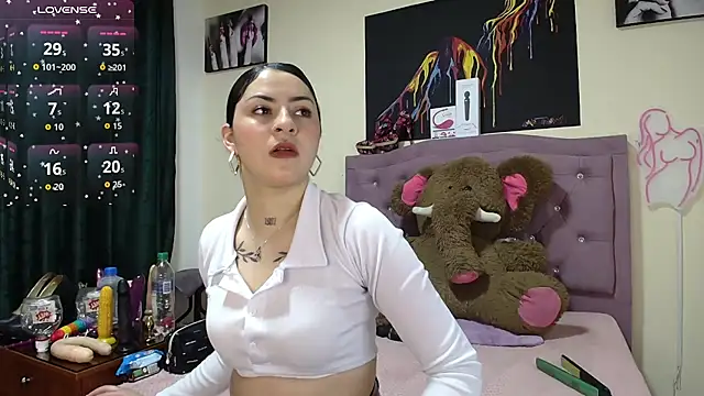 Emmie Hot online show from October 11, 2025, 11:55 am