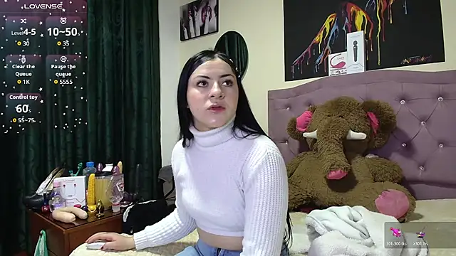 Snapshot of Emmie_Hot chatting on February 27, 2026, 11:54 am Emmie Hot online show from February 27, 2026, 11:54 am