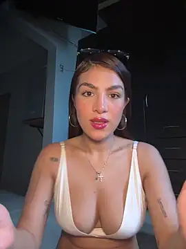 thompsonabella666 online show from March 19, 2026, 8:42 pm