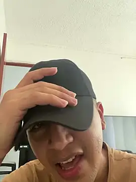 Diegosavage3 online show from February 17, 2025, 8:38 pm