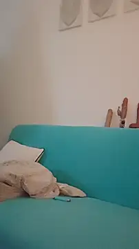 Snapshot of SweetyNinaOff1 chatting on October 21, 2025, 8:14 am SweetyNinaOff1 online show from October 21, 2025, 8:14 am