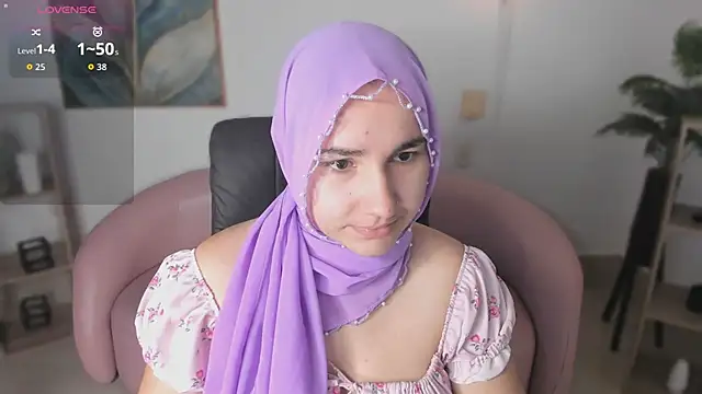 Ayha khalaf online show from December 3, 2025, 1:06 am