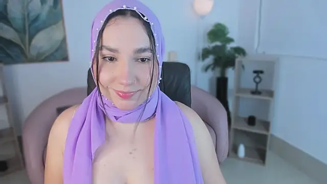 Ayha khalaf online show from January 14, 2026, 2:04 am