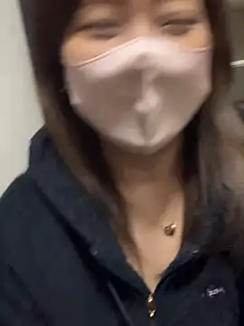 Snapshot of ran_xx_x chatting on February 27, 2025, 7:15 pm ran xx x online show from February 27, 2025, 7:15 pm