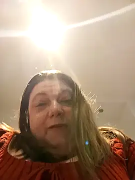 Snapshot of HotHornyEmmaX chatting on April 16, 2026, 5:19 am HotHornyEmmaX online show from April 16, 2026, 5:19 am