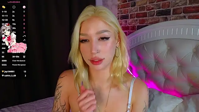 Snapshot of SallyCha chatting on October 11, 2025, 6:14 am SallyCha online show from October 11, 2025, 6:14 am