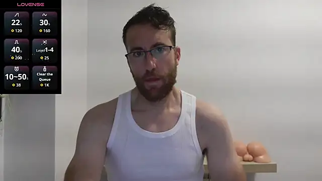 Snapshot of machohiberiko chatting on December 1, 2025, 6:20 pm machohiberiko online show from December 1, 2025, 6:20 pm