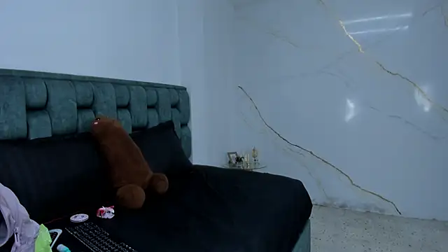 fierygroup online show from December 16, 2025, 11:09 pm