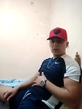 Snapshot of LuisMex1998 chatting on October 25, 2025, 11:27 pm LuisMex1998 online show from October 25, 2025, 11:27 pm