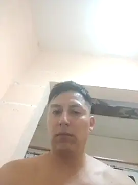 LuisMex1998 online show from February 26, 2026, 11:49 pm