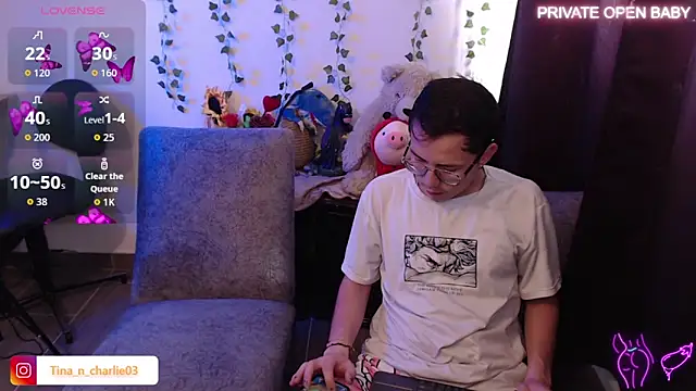 Snapshot of Tina_4_Charlie chatting on November 28, 2025, 2:39 pm Tina 4 Charlie online show from November 28, 2025, 2:39 pm