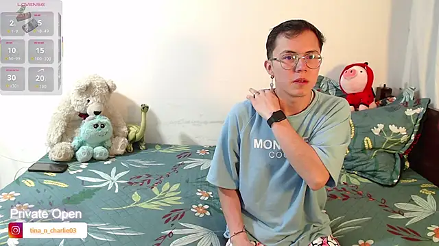 Snapshot of Tina_4_Charlie chatting on October 14, 2025, 3:01 pm Tina 4 Charlie online show from October 14, 2025, 3:01 pm