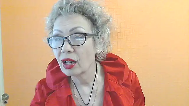 Snapshot of NessyJenixs chatting on May 8, 2026, 1:37 pm NessyJenixs online show from May 8, 2026, 1:37 pm