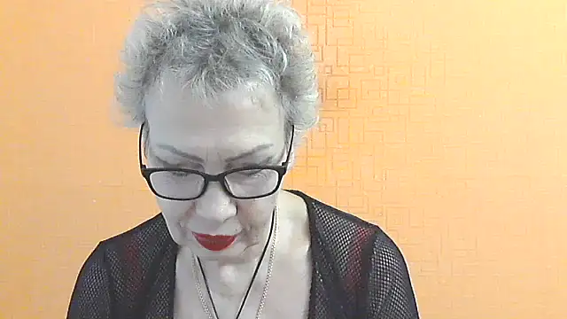 NessyJenixs online show from November 29, 2025, 8:03 am