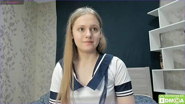 onelovelyalice online show from January 22, 2025, 12:48 am