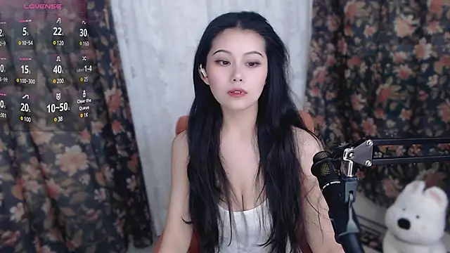 Snapshot of cat-lady-6688 chatting on March 18, 2025, 10:28 am cat-lady-6688 online show from March 18, 2025, 10:28 am