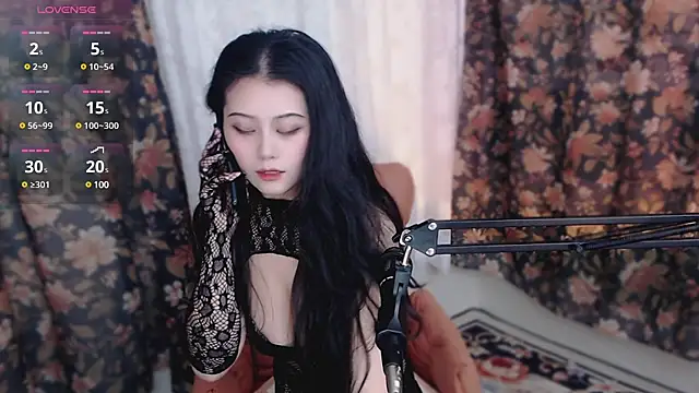 Snapshot of cat-lady-6688 chatting on March 14, 2025, 10:18 am cat-lady-6688 online show from March 14, 2025, 10:18 am