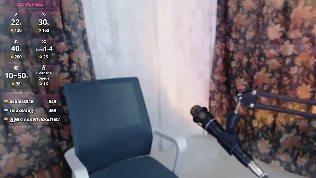 Snapshot of cat-lady-6688 chatting on March 6, 2025, 1:46 pm cat-lady-6688 online show from March 6, 2025, 1:46 pm