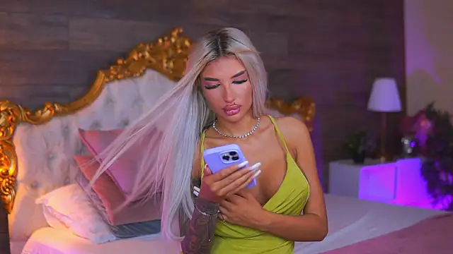 Juicy Jessye online show from July 2, 2026, 7:53 pm