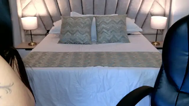 Snapshot of Layla_Breezee chatting on July 3, 2026, 11:28 am Layla Breezee online show from July 3, 2026, 11:28 am