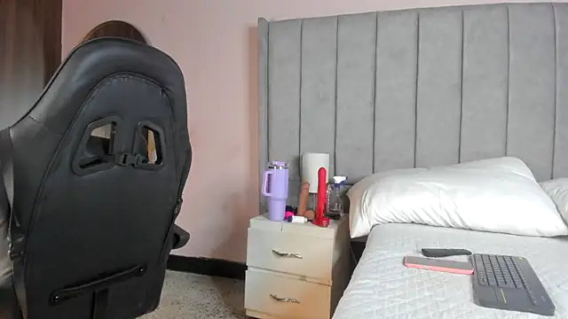 Mara Torres1 online show from October 22, 2025, 2:16 pm