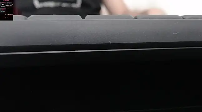 Snapshot of Frida_1982 chatting on January 30, 2025, 2:58 pm Frida 1982 online show from January 30, 2025, 2:58 pm