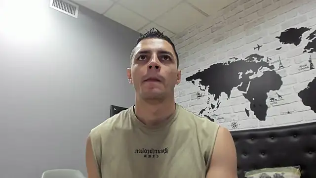 Snapshot of Frank_Millers chatting on December 3, 2025, 6:07 pm Frank Millers online show from December 3, 2025, 6:07 pm