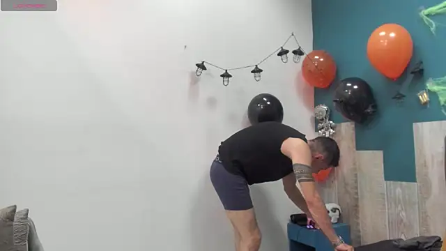 Snapshot of Frank_Millers chatting on October 22, 2025, 7:46 pm Frank Millers online show from October 22, 2025, 7:46 pm