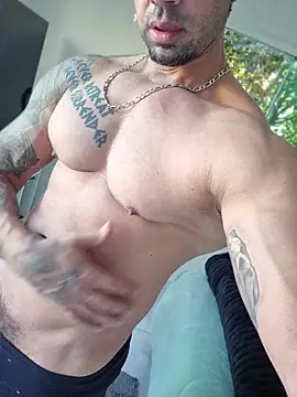 Snapshot of badbrown chatting on August 1, 2026, 7:12 pm badbrown online show from August 1, 2026, 7:12 pm
