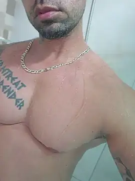 Snapshot of badbrown chatting on July 23, 2026, 9:22 pm badbrown online show from July 23, 2026, 9:22 pm