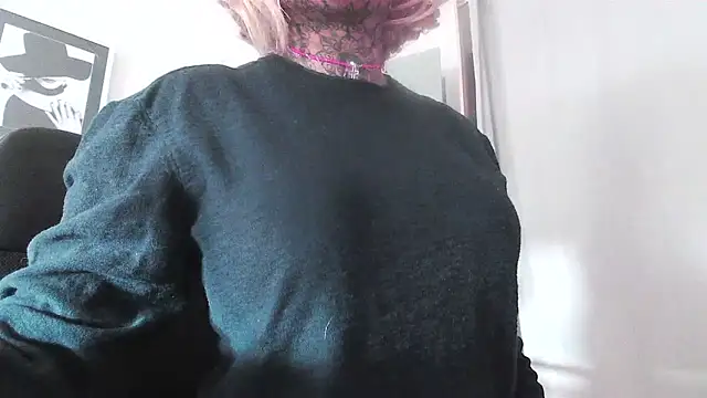 Snapshot of serena__vedette chatting on October 9, 2025, 9:43 am serena vedette online show from October 9, 2025, 9:43 am