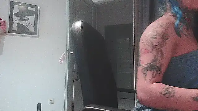 Snapshot of serena__vedette chatting on November 25, 2025, 9:42 am serena vedette online show from November 25, 2025, 9:42 am