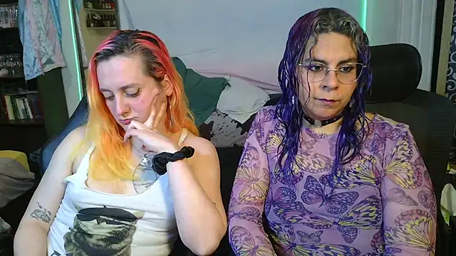 Evelan420 online show from February 9, 2026, 9:02 pm