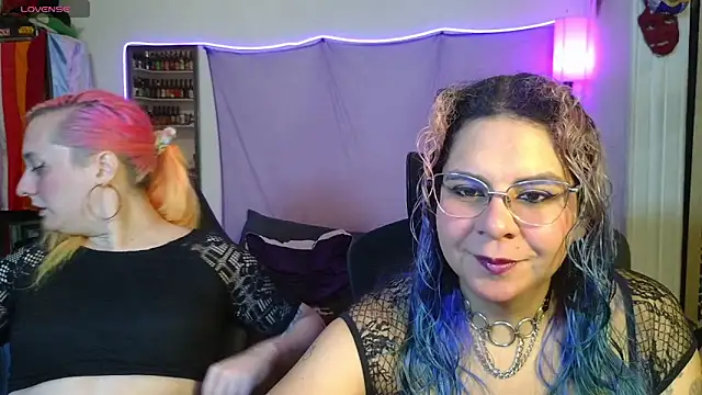 Evelan420 online show from June 18, 2026, 8:47 pm