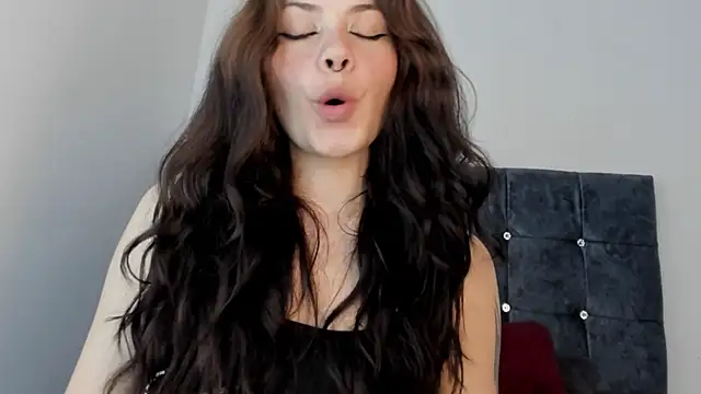 Snapshot of onix_bl4ck chatting on January 28, 2025, 10:56 pm onix bl4ck online show from January 28, 2025, 10:56 pm