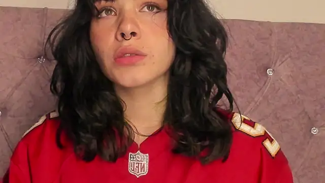 Snapshot of onix_bl4ck chatting on February 18, 2025, 12:05 am onix bl4ck online show from February 18, 2025, 12:05 am