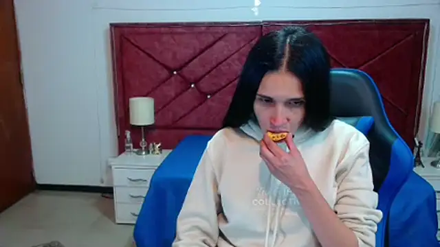 victoria adams07 online show from March 20, 2026, 8:10 pm