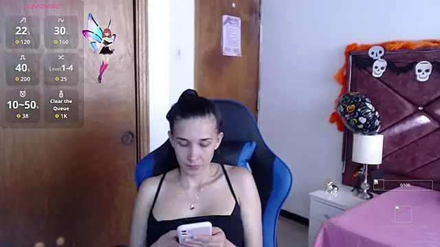 Snapshot of victoria_adams07 chatting on October 30, 2025, 8:28 pm victoria adams07 online show from October 30, 2025, 8:28 pm