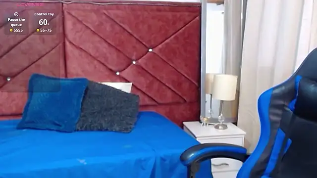 victoria adams07 online show from February 26, 2026, 8:42 pm