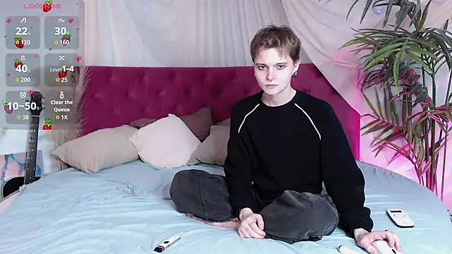 Snapshot of DemianEnglen chatting on November 21, 2025, 11:04 pm DemianEnglen online show from November 21, 2025, 11:04 pm